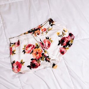 Kendall & Kylie Floral Shorts